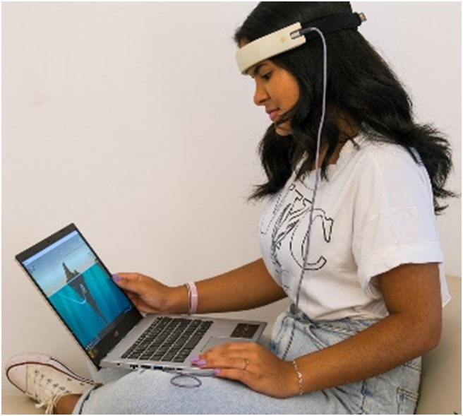 woman playing state changer brain game